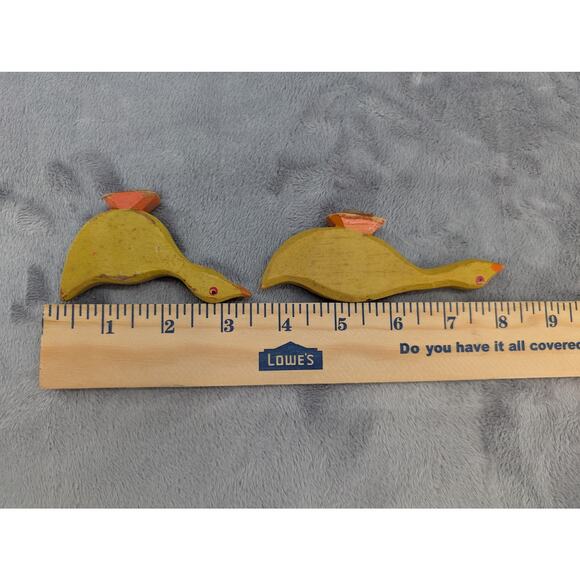 Dept 56 vintage wooden yellow ducks Christmas or Easter village pieces - Picture 5 of 6